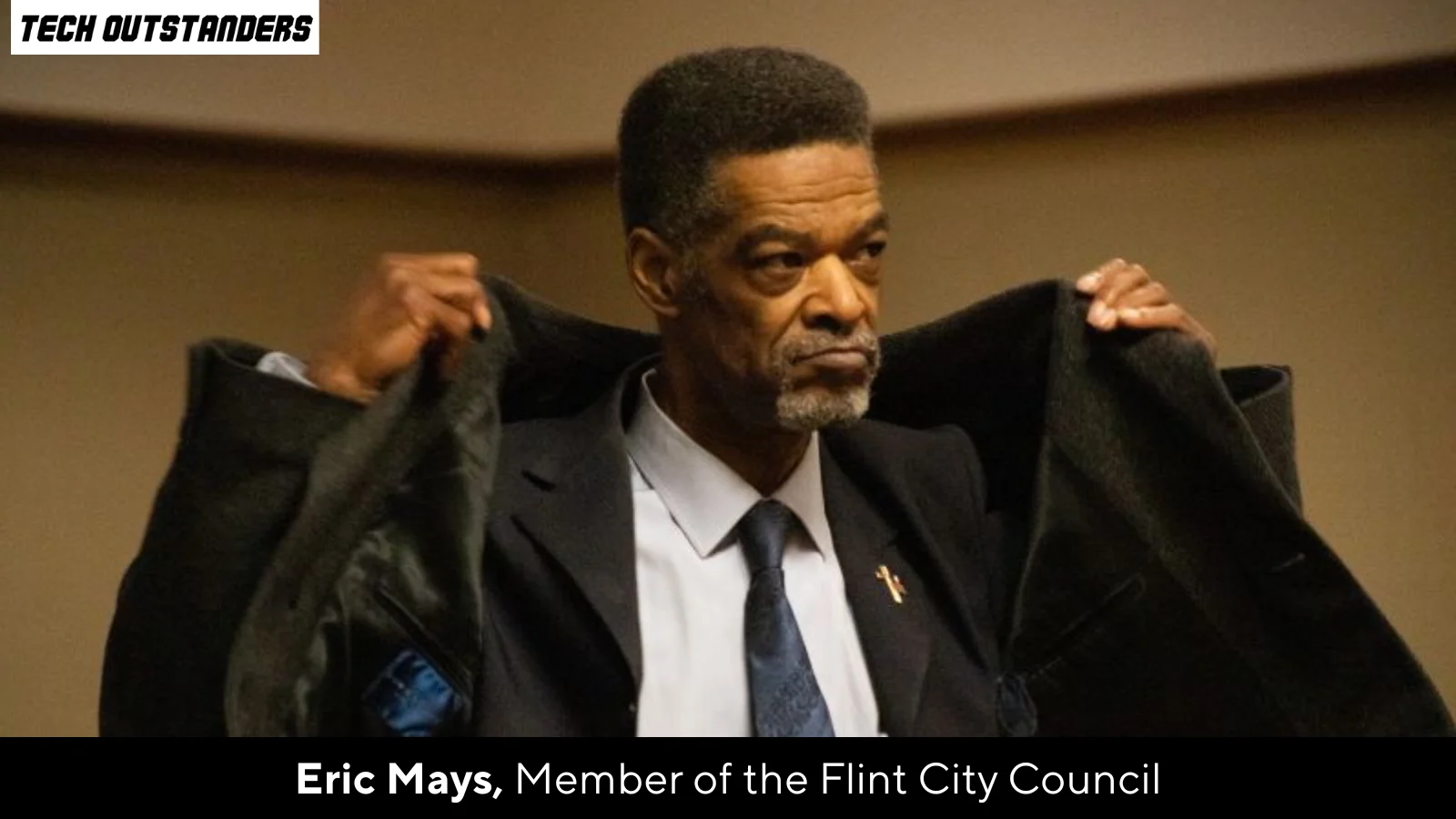 Eric Mays speaking at a Flint City Council meeting